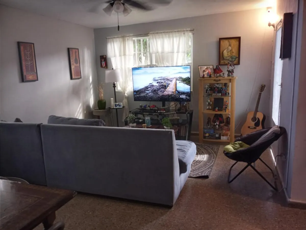 Homestay Figueroa Guest Rooms In Country Club San Juan